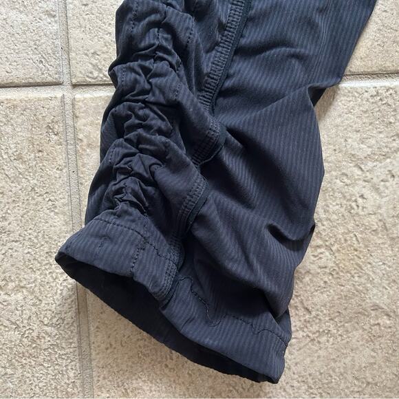 Lululemon Dance Studio Pants Unlined – Gray - women’s size 4-full length 31” - Picture 8 of 10